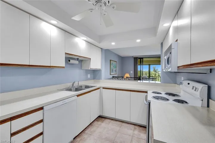 7129 Lakeridge View Ct 302, Fort Myers, Florida 33907