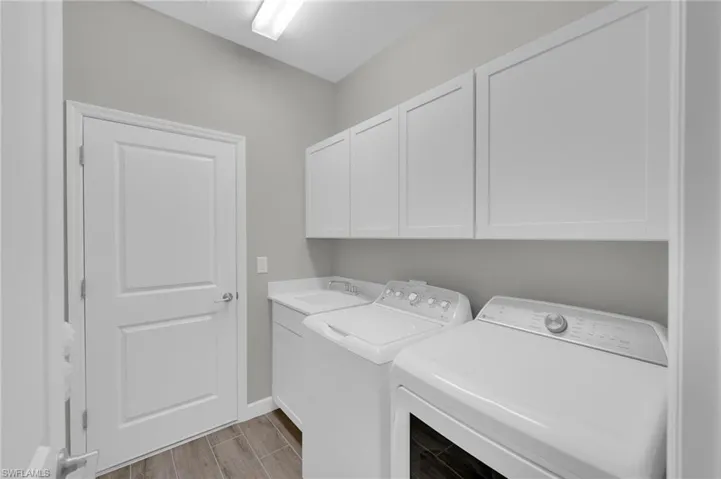 18336 Parksville Dr, Estero, Florida 33928