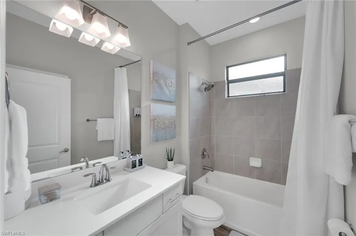 18336 Parksville Dr, Estero, Florida 33928