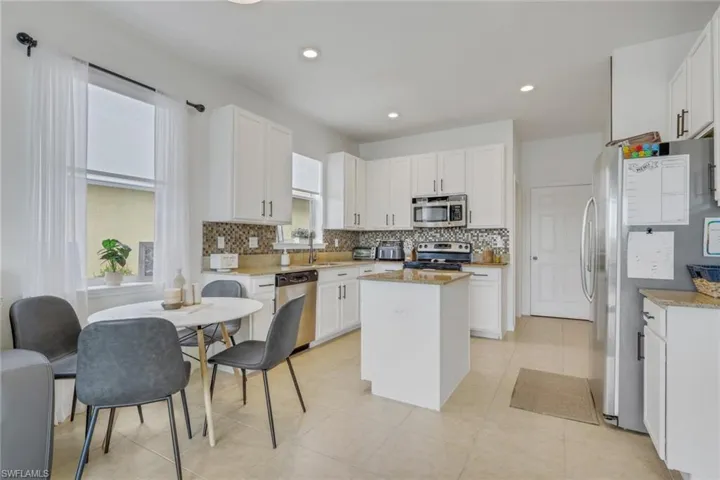 1557 Birdie Dr, Naples, Florida 34120