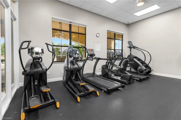 1557 Birdie Dr, Naples, Florida 34120
