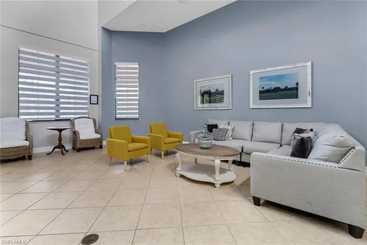 1557 Birdie Dr, Naples, Florida 34120