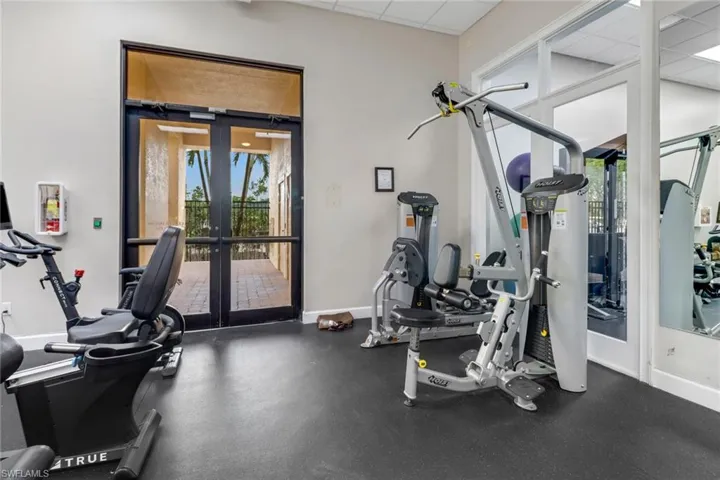 1557 Birdie Dr, Naples, Florida 34120