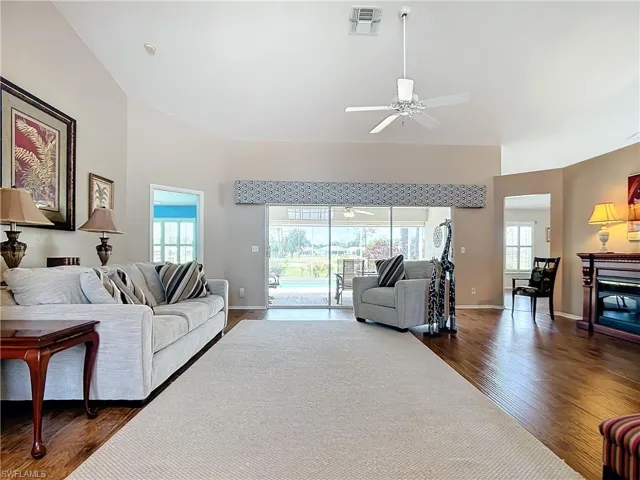 2180  Valparaiso  BLVD, North Fort Myers, FL 33917