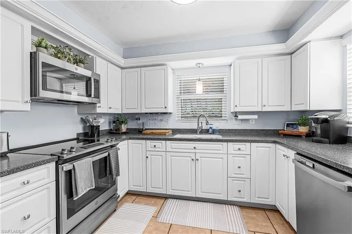 8626 Redwood Dr, St. James City, Florida 33956