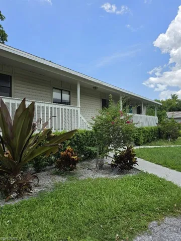 2455 Thomasson Dr B, Naples, Florida 34112