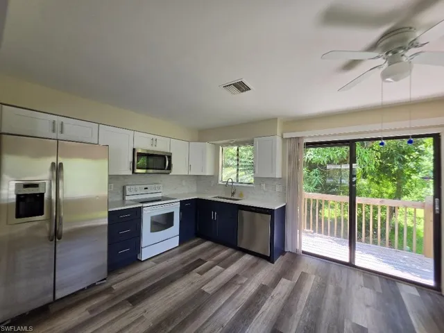 2455 Thomasson Dr B, Naples, Florida 34112