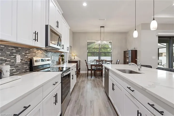 1110 Ne 7th Pl, Cape Coral, Florida 33909