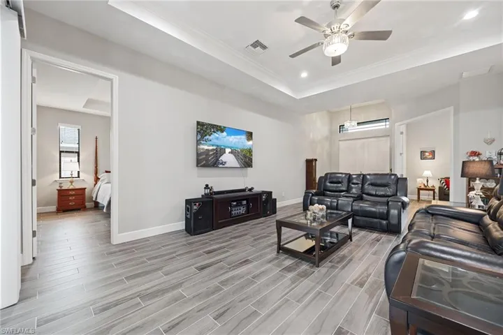1110 Ne 7th Pl, Cape Coral, Florida 33909