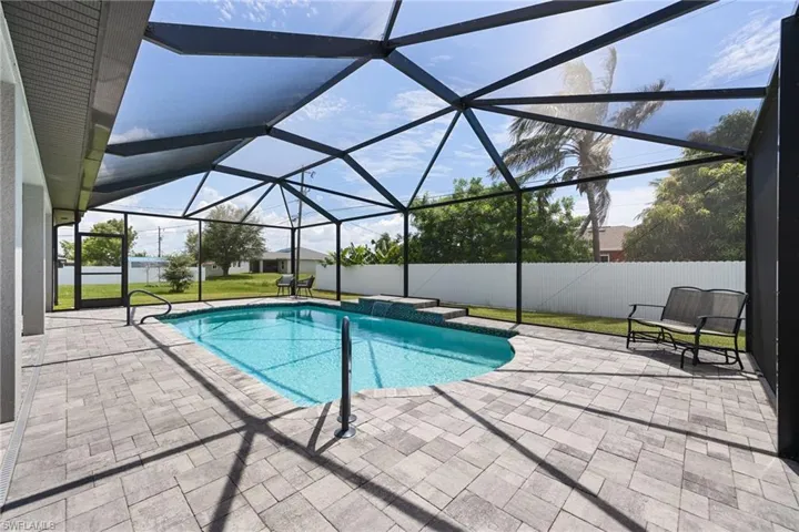 1110 Ne 7th Pl, Cape Coral, Florida 33909