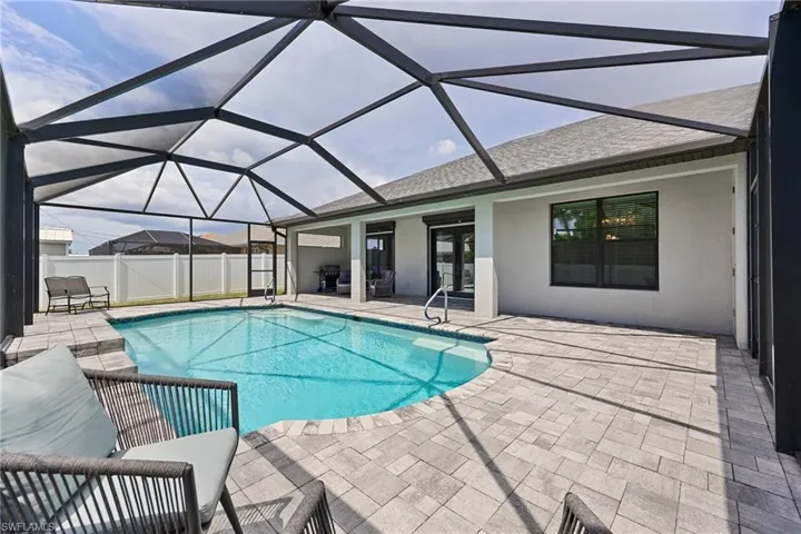 1110 Ne 7th Pl, Cape Coral, Florida 33909
