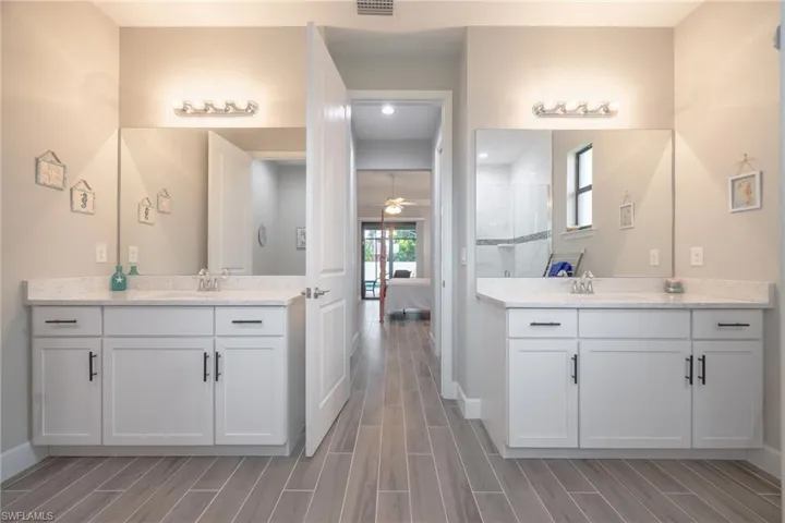 1110 Ne 7th Pl, Cape Coral, Florida 33909