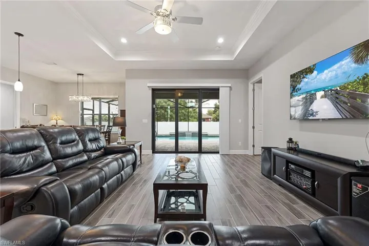 1110 Ne 7th Pl, Cape Coral, Florida 33909