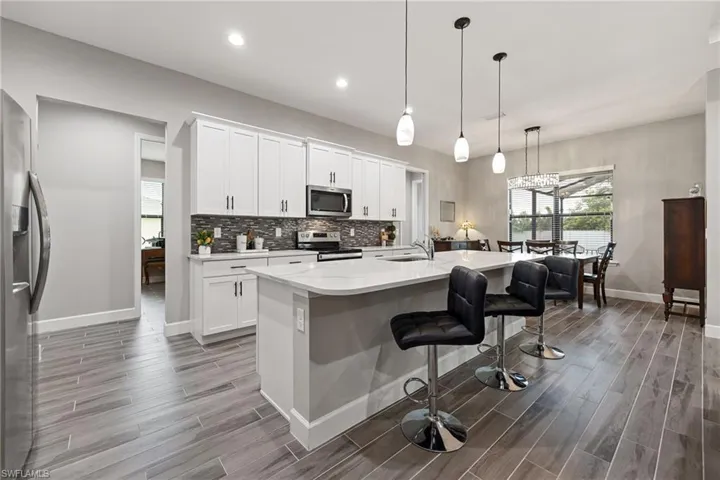 1110 Ne 7th Pl, Cape Coral, Florida 33909