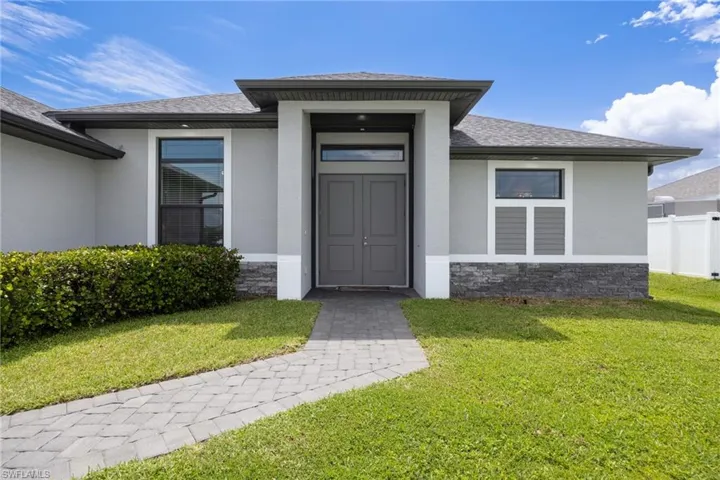 1110 Ne 7th Pl, Cape Coral, Florida 33909
