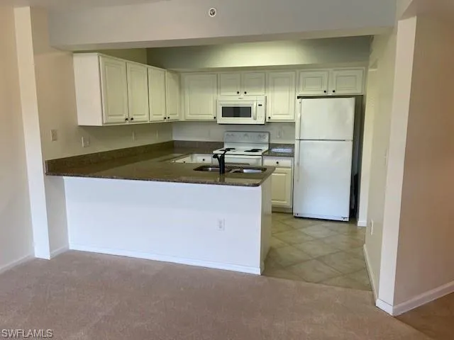 4127  Residence  DR, Fort Myers, FL 33901