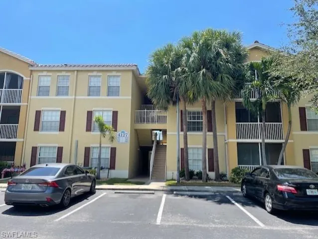 4127  Residence  DR, Fort Myers, FL 33901