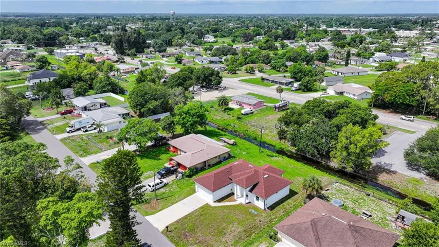 127 Connecticut Rd, Lehigh Acres, Florida 33936