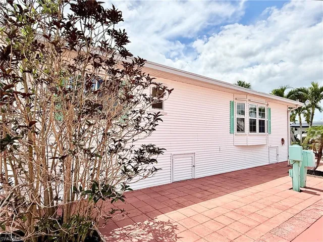 332  Imperial Wilder  BLVD, Naples, FL 34114