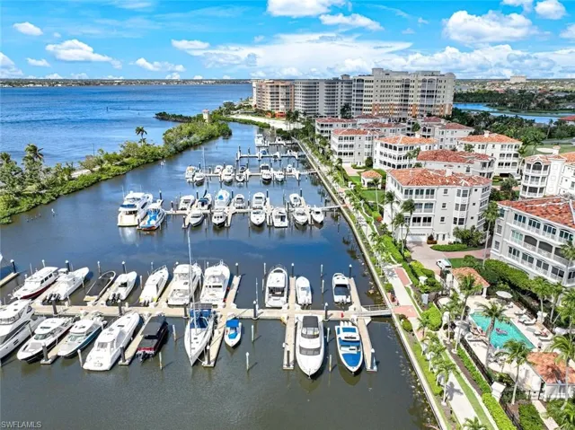 Harbour Landings is located in the heart of the community!