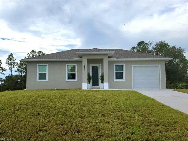501 Willowbrook Dr, Lehigh Acres, Florida 33972