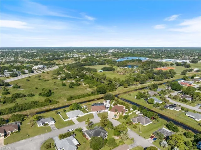 204  Roat  ST, Lehigh Acres, FL 33936