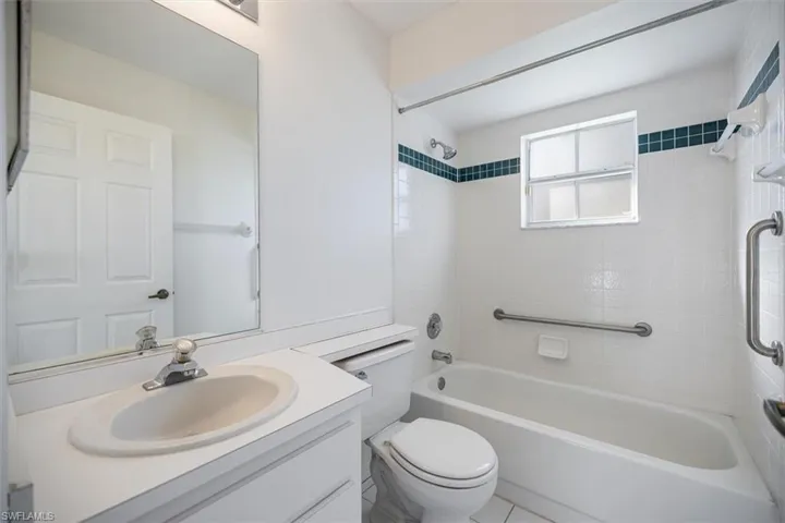 A tub/shower combo in the Guest Bathroom