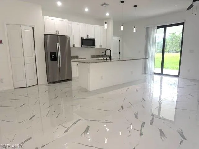 2906 37th St W, Lehigh Acres, Florida 33971