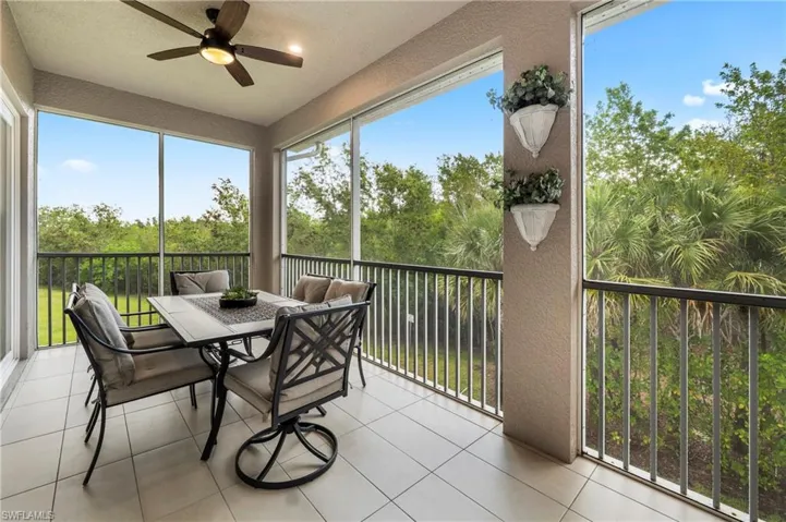 178 Indies Dr E 201, Naples, Florida 34114