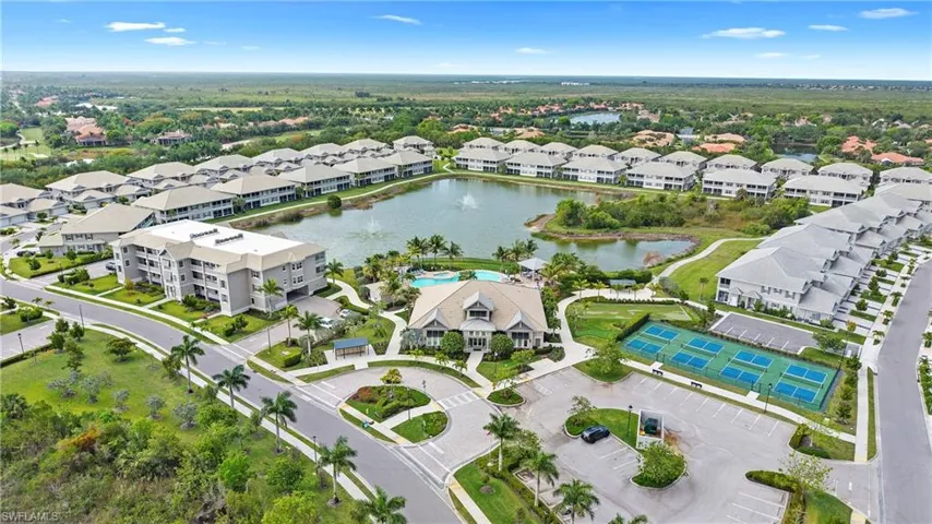178 Indies Dr E 201, Naples, Florida 34114