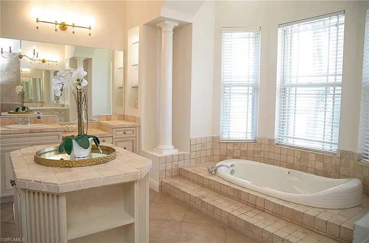 15200 Blackhawk Dr, Fort Myers, Florida 33912