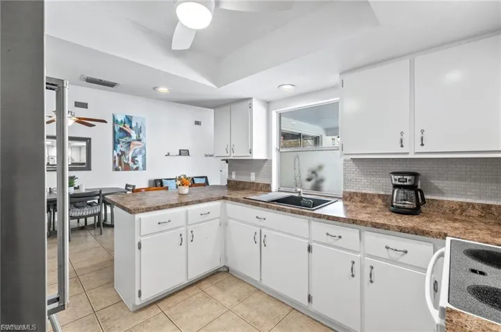 1015 Se 25th Ln, Cape Coral, Florida 33904