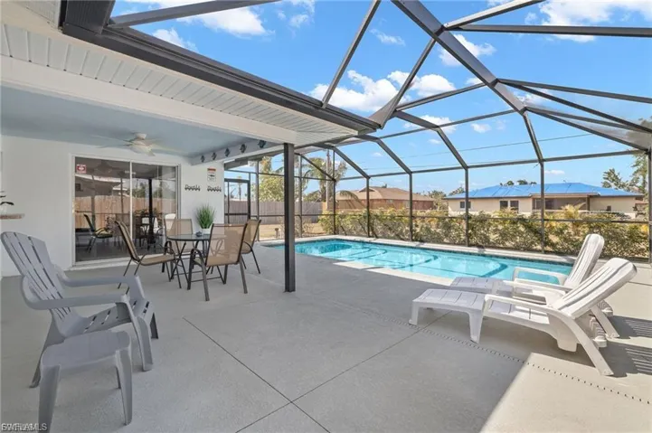 1015 Se 25th Ln, Cape Coral, Florida 33904