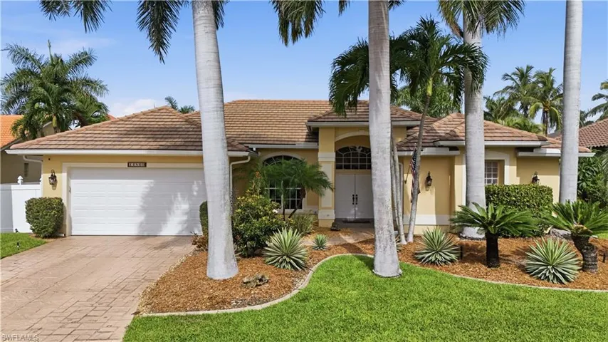 14860 Laguna Dr, Fort Myers, Florida 33908