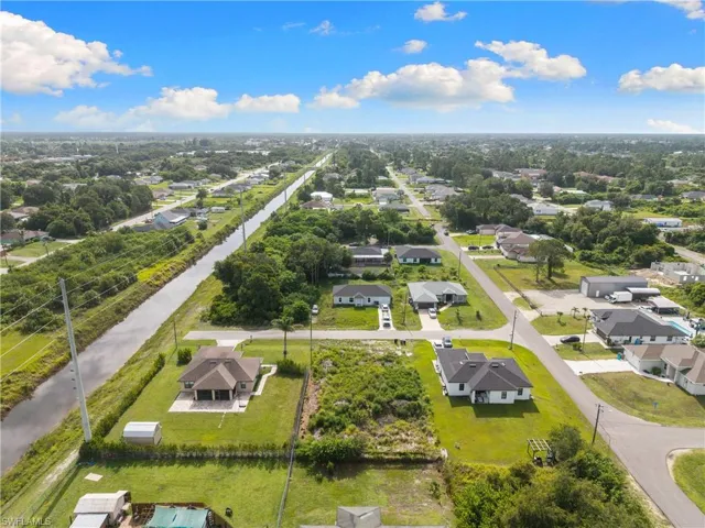 52 Joan Ave S, Lehigh Acres, Florida 33976