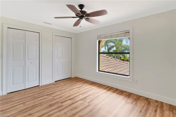 Guest Bedroom 2 upstairs