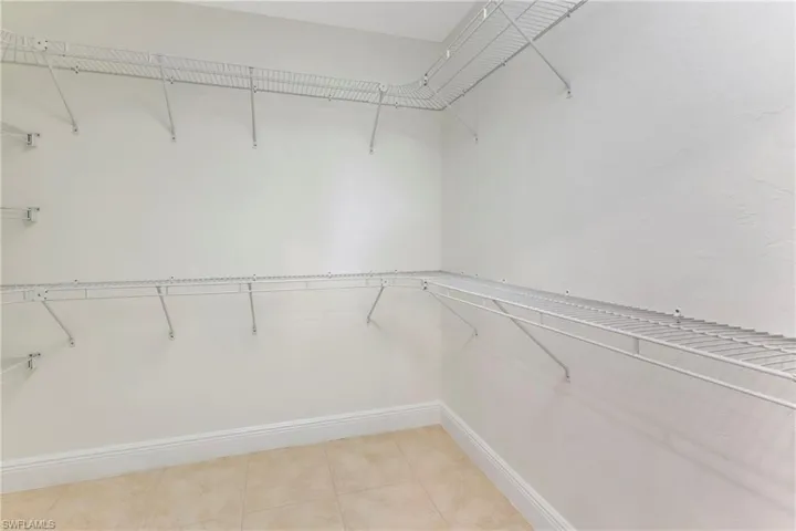Walk in closet