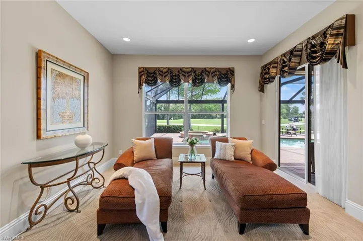 Primary sitting room with private access to lanai