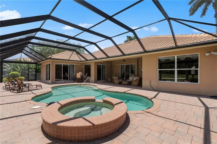 pool integrated spa