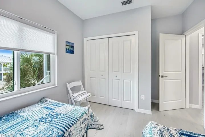 431  Lazy  WAY, Fort Myers Beach, FL 33931