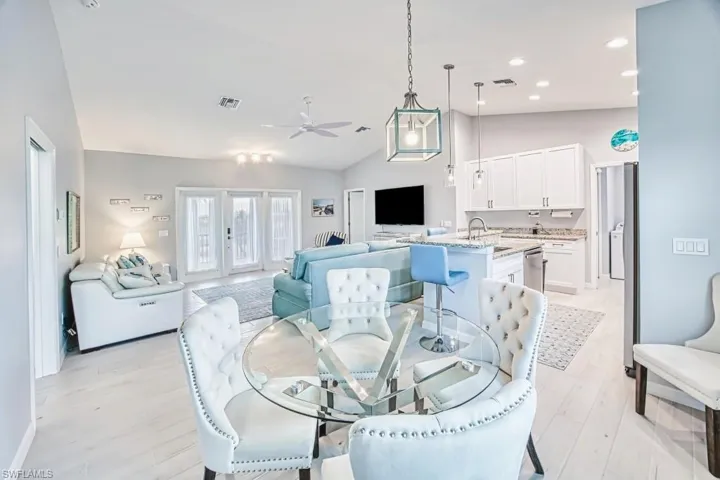 431  Lazy  WAY, Fort Myers Beach, FL 33931