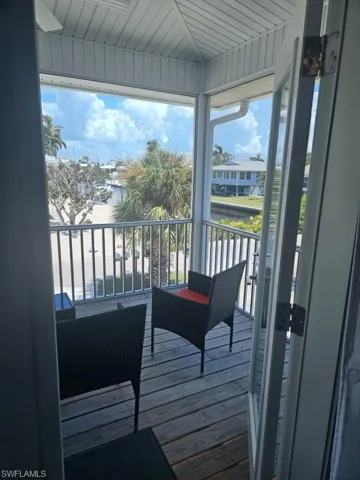 431  Lazy  WAY, Fort Myers Beach, FL 33931