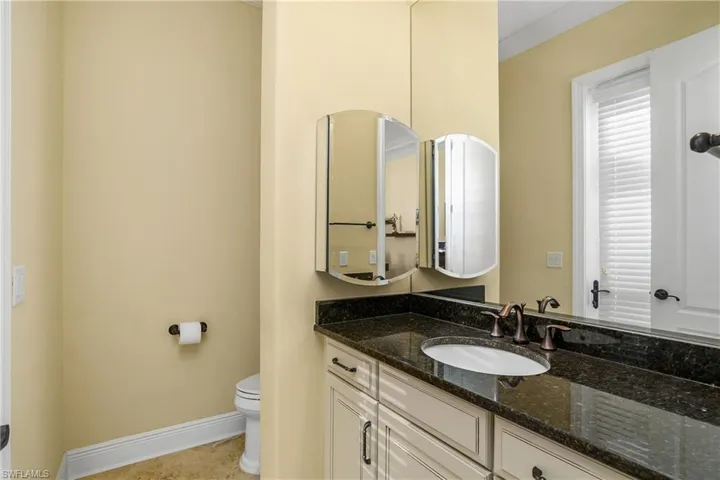 9413  Napoli  LN, Naples, FL 34113