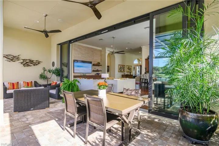 9413  Napoli  LN, Naples, FL 34113
