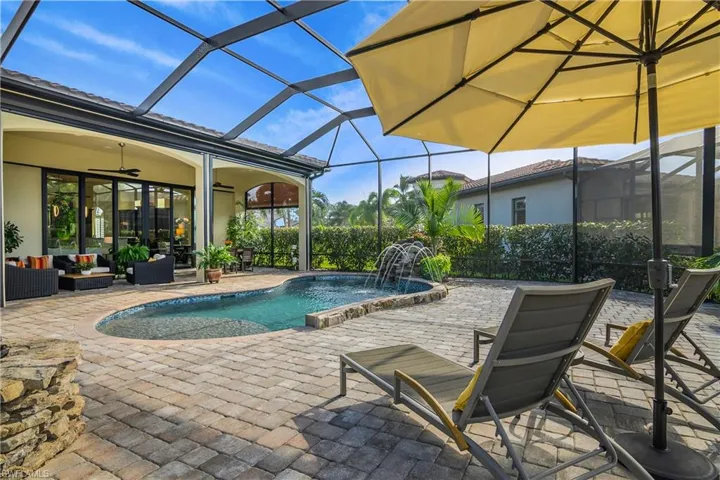 9413  Napoli  LN, Naples, FL 34113