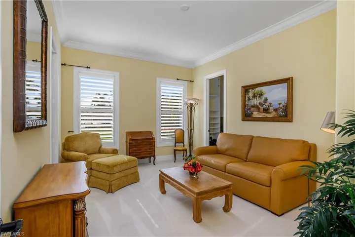9413  Napoli  LN, Naples, FL 34113