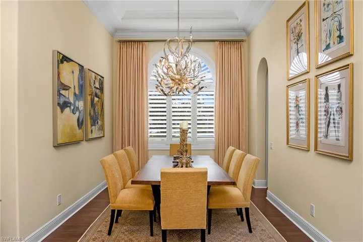 9413  Napoli  LN, Naples, FL 34113