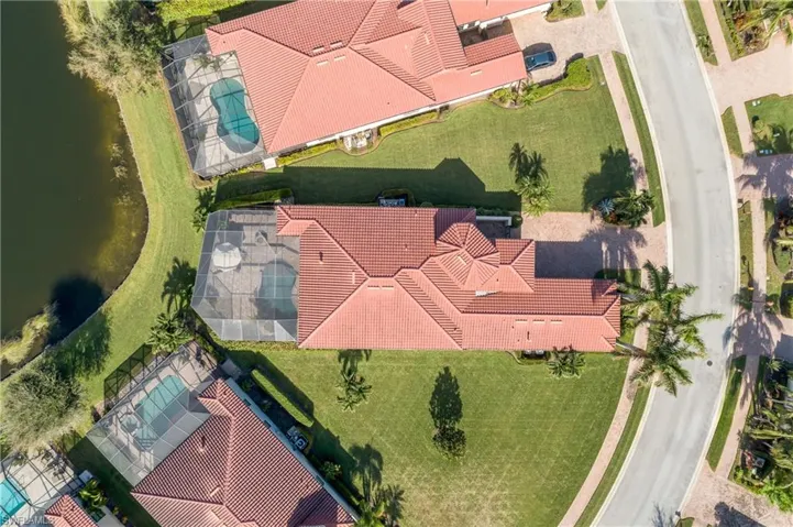 9413  Napoli  LN, Naples, FL 34113