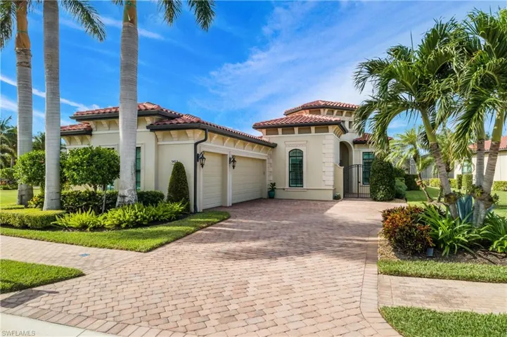 9413  Napoli  LN, Naples, FL 34113