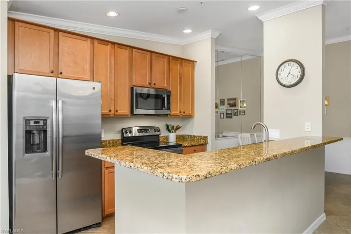 Clean and spacious kitchen.